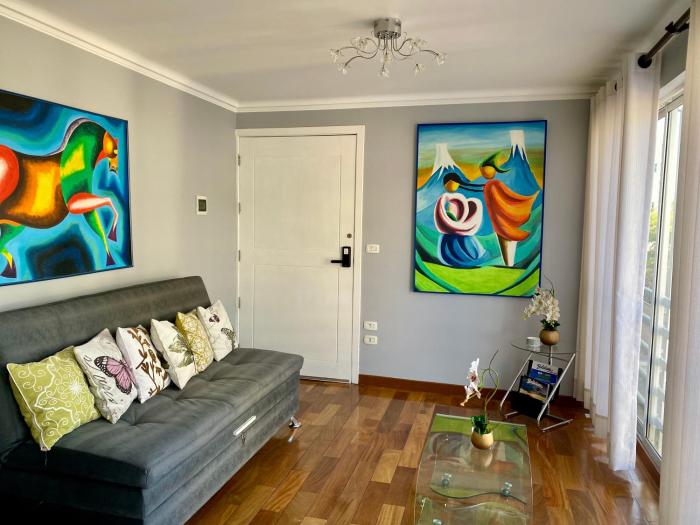 Exclusivo Departamento en Edificio Alessandria