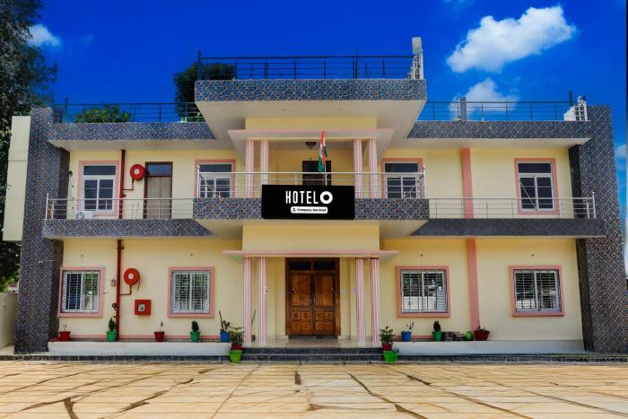 Super Hotel O IIT Varanasi Formerly Shree Gopal Upwan