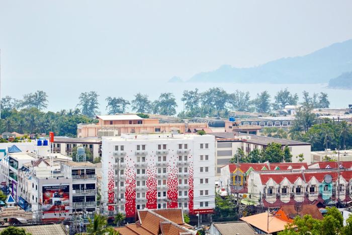 Easy Planet Phuket Patong