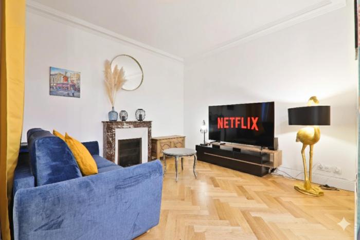 Charmant Appartement Arc de Triomphe Free Netflix