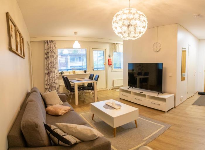 Kaksio keskustan vieressä