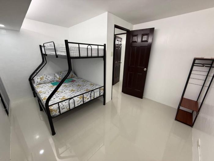 Buddys, Fully Airconditioned