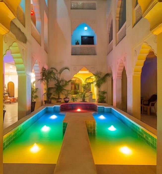 Jyoti Mahal A Royal Heritage Hotel - Near to Connaught Place & New Delhi Station