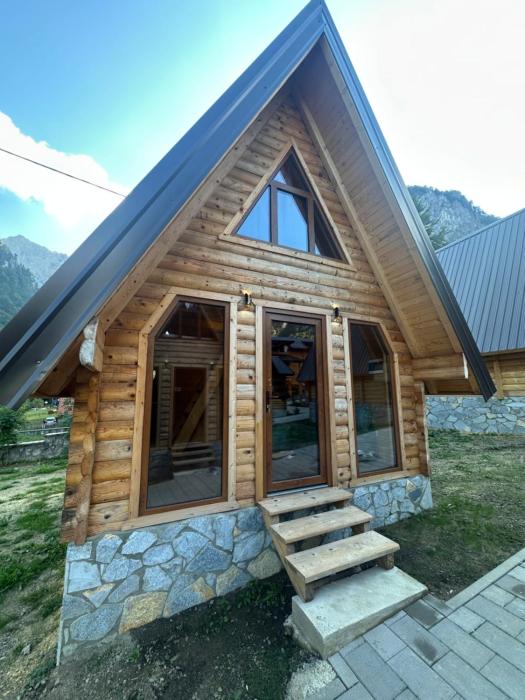 Royal Etno Selo - Prokletije Bungalows