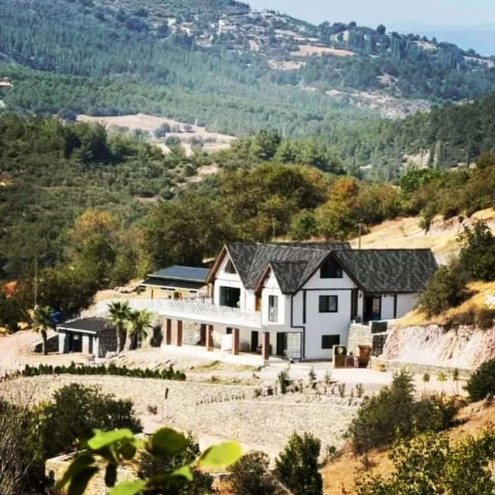 Saman Evim Çiftliği