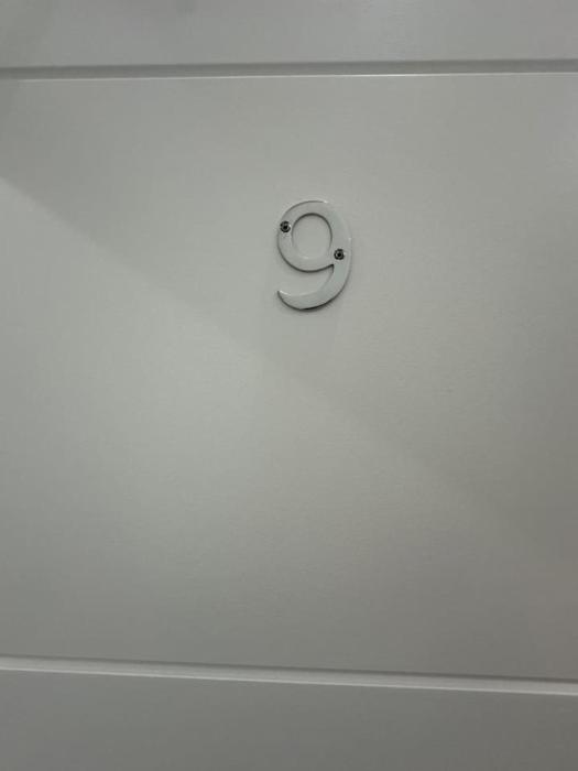 London Victoria nearby