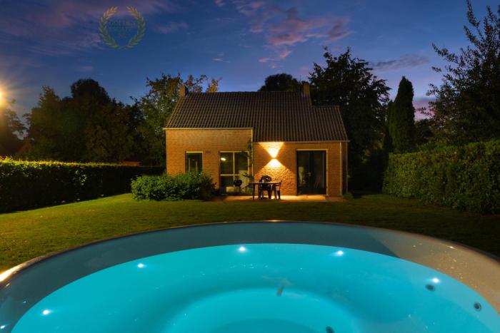 Goldenescape 6P Vrijstaand Huis met royale tuin en Hottub