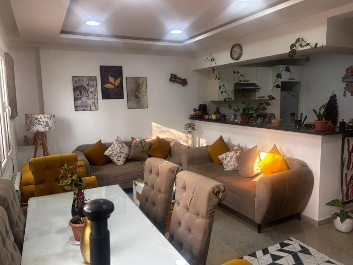 Beachfront stay free Netflix & premium coffee -