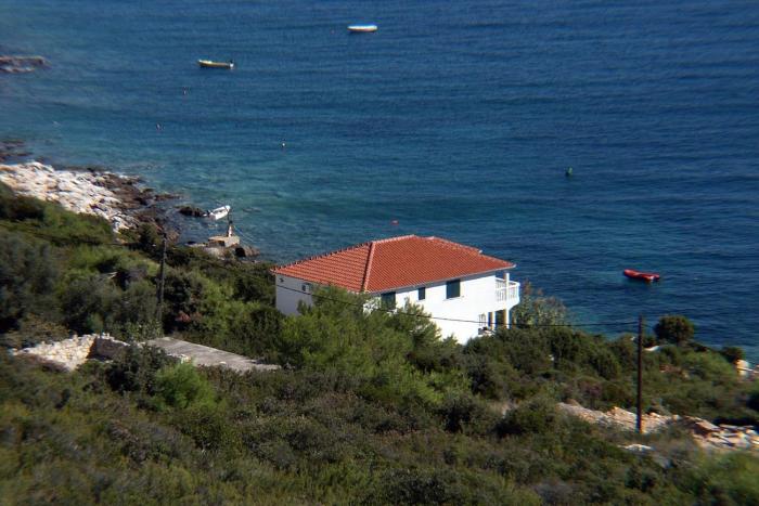 Apartments by the sea Milna, Vis - 3036