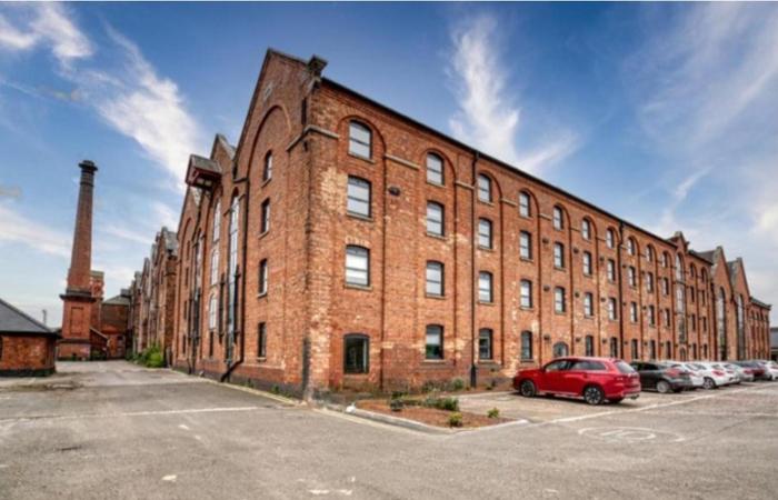 Stay at 52 The Maltings, Burton on Trent - Modern One Bedroom Apartment