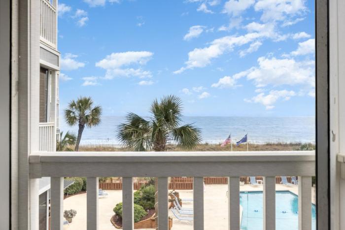 Beachfront 3BR 3Bath Condo and Pool