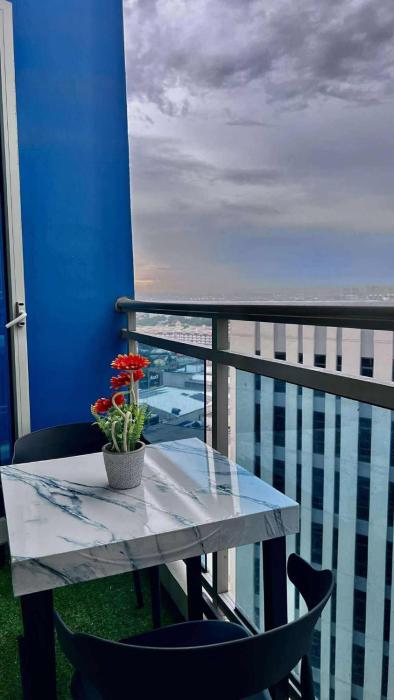 L A Azure staycation