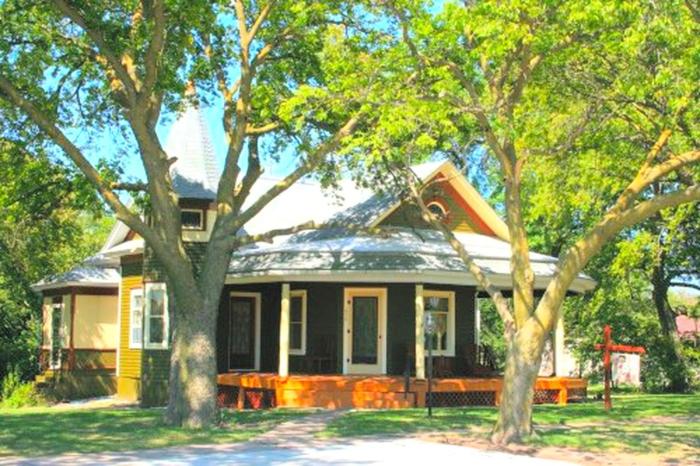 Gorgeous Vacation Rental for a Country Getaway near Grand Island, Nebraska