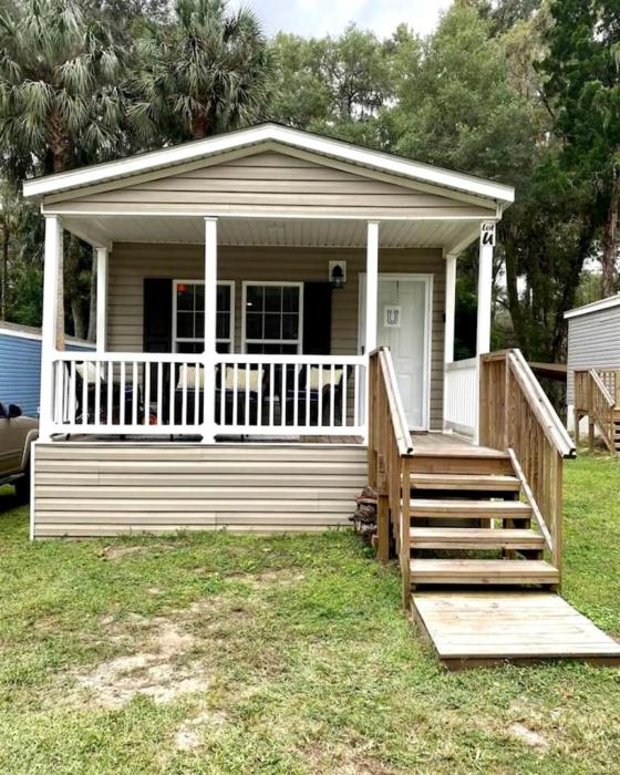 Incredible Cottage with Fire Pit in Dunnellon, Florida