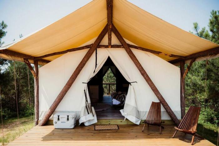 Incredible Safari Tent with Hot-tub, Fire Pit and Sauna in Cadiz, Kentucky