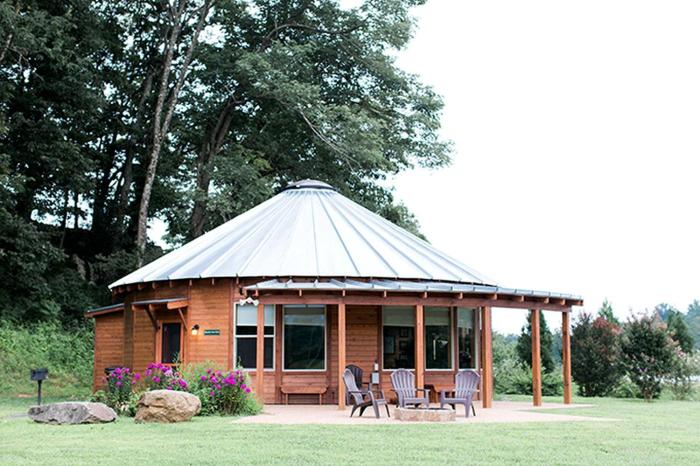 Deluxe Glamping Cabins at River Farm in Virginia