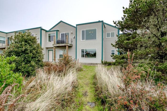 Amazing Beachfront Villa in Newport, Oregon