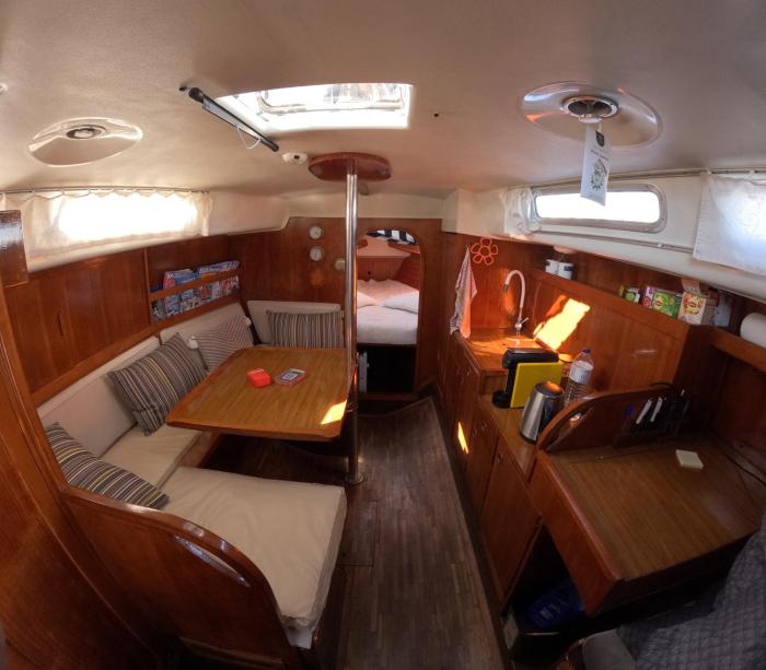 Joky - Floating refuge