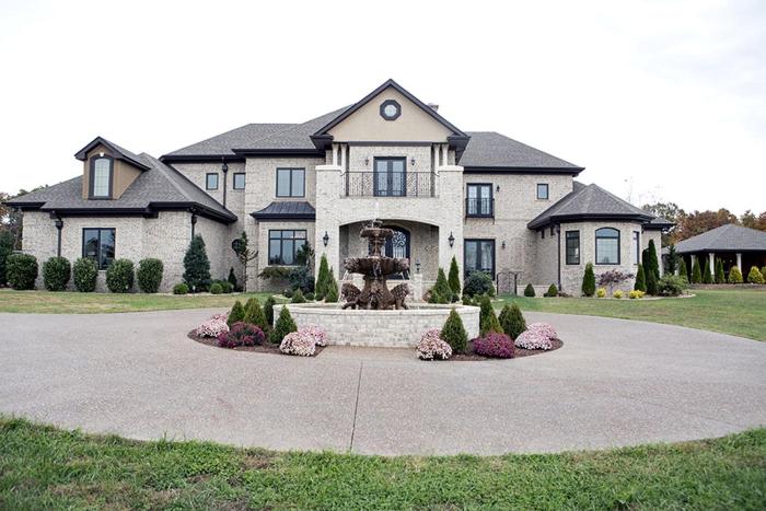 Family-Friendly Vacation Rental with a Shared Pool near Hopkinsville, Kentucky