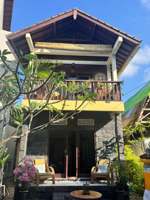 Villa Harmoni Candidasa beach