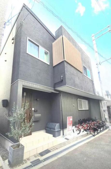 Blessed sun 1 station from Tennoji Station 2 floors