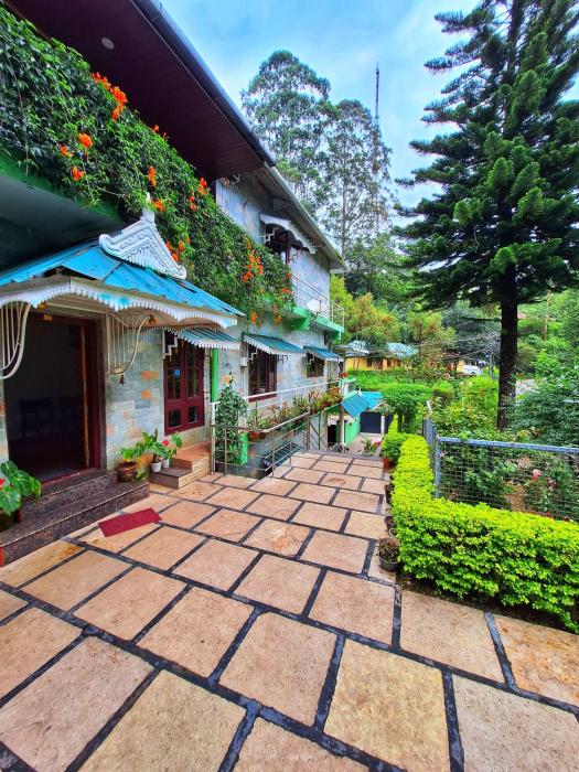 Casalinda munnar by Foxinroom