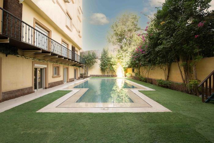 Chill & Swim 1BR October City