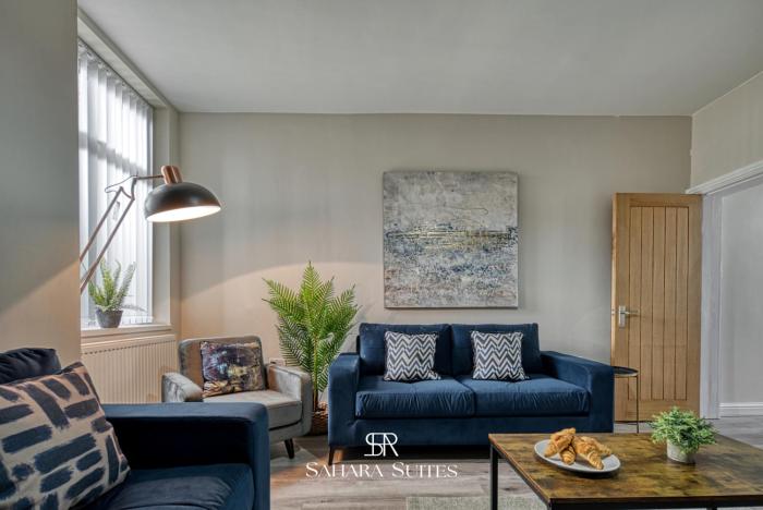 Spacious 5BR - Sleeps 10 - Manchester - AO, Etihad & Trafford - Parking