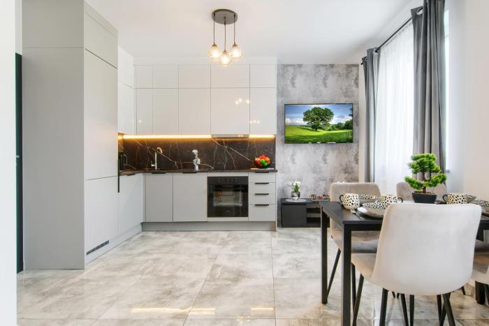 Gicek Apartament 3A bezpłatny PARKING Faktura VAT 4 osobowy ARENA K-S SSE