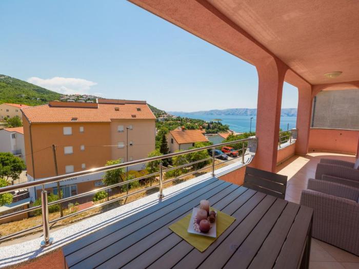 Apartment Black@white