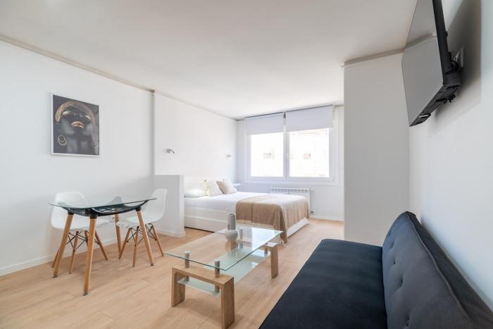 Estudio Vigo by Plaza España