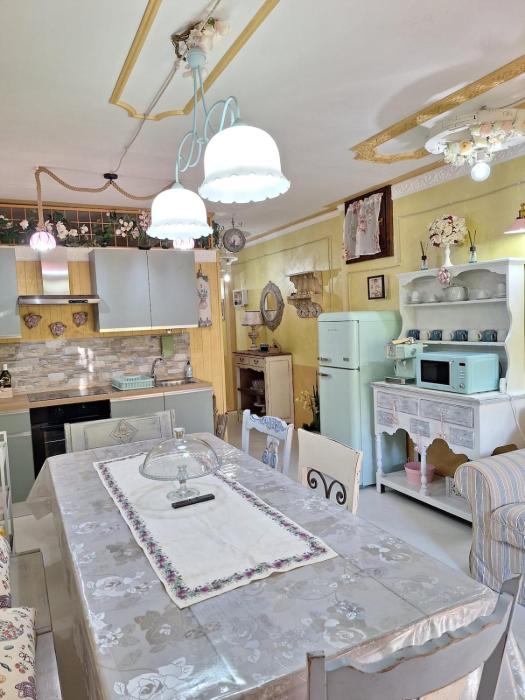 Alessandras House Mountain