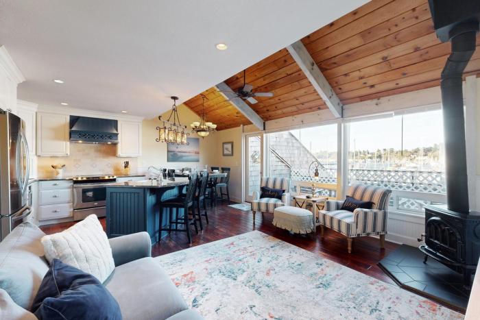 Newport Sunshine #C208