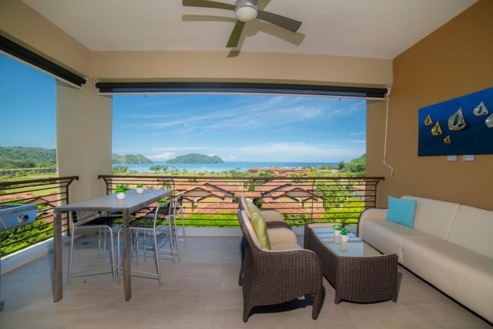 Miramar 2D 3 bdr Ocean View in Los Suenos