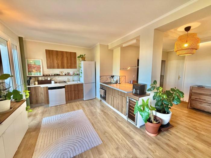 LAmazone - T2 Moderne - Croix de Pierre