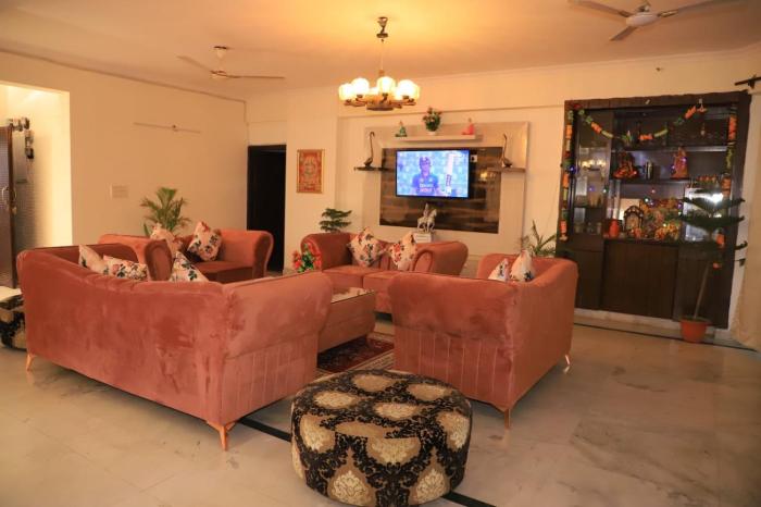 Divine India Studio Room MG Road