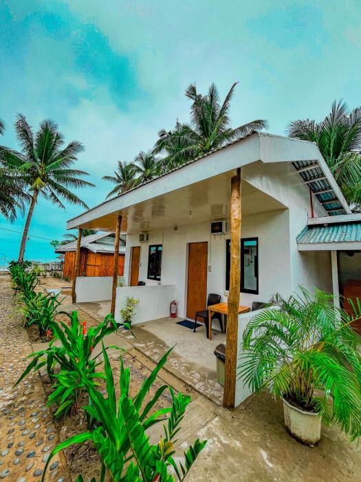 Jasmine Inn at Bucana Beach El Nido