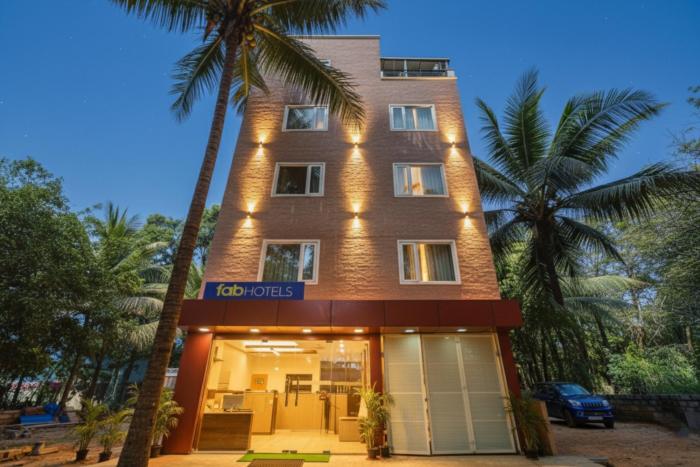 FabHotel Tree Suites - Nr Reva University