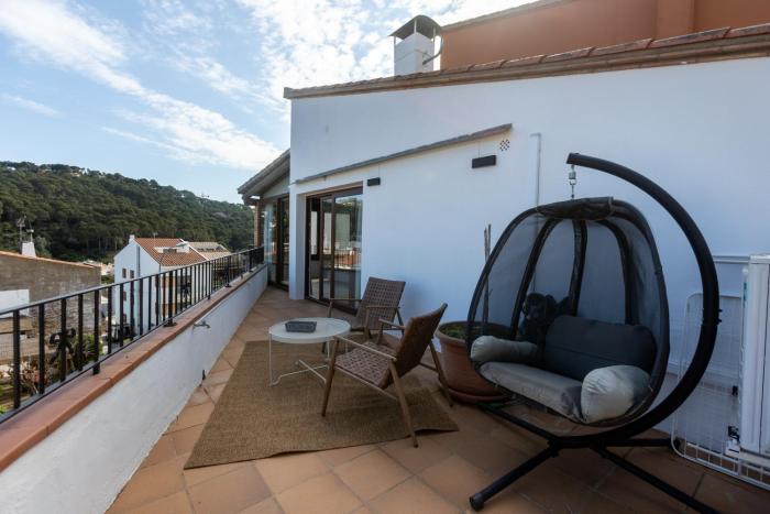 Seamount, Apartment beside Beach with Balcony