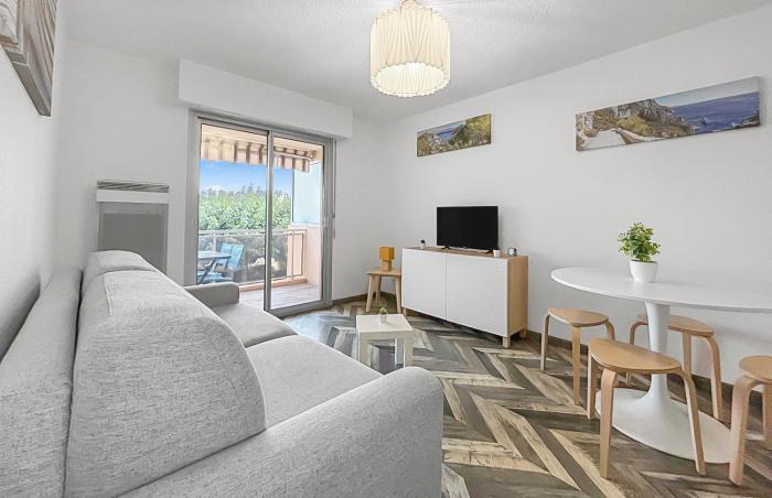 Studio, à deux pas des plages, terrasse et parking