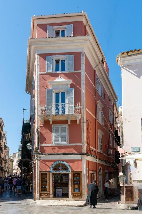 Tobacco House Suites