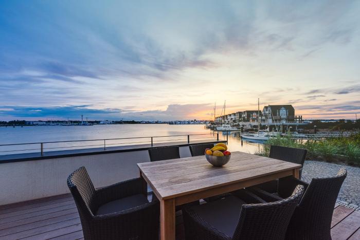 Harbour Lodge: Meerblick, Terrasse, Balkon, finnische Sauna, Kaminofen