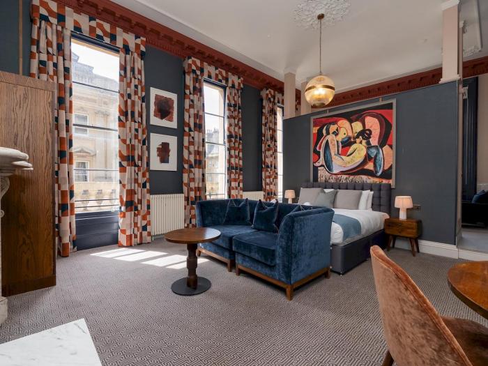 Pass the Keys Large Stylish room in the Heart of Bath