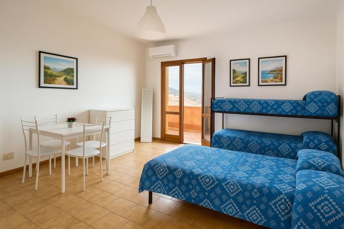 Vulcanello Sea View Apartment