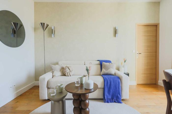 Modern flat -1BR-4P- Paris 17e