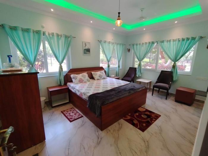 The Canopy Retreat