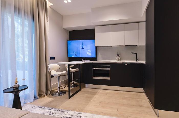 Superior 1BR vacation Suite - Fully Equipped - Azulis2 - Garden - FREE Parking