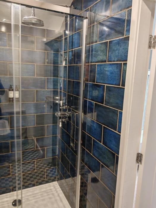 2 The Old Joiners Shop