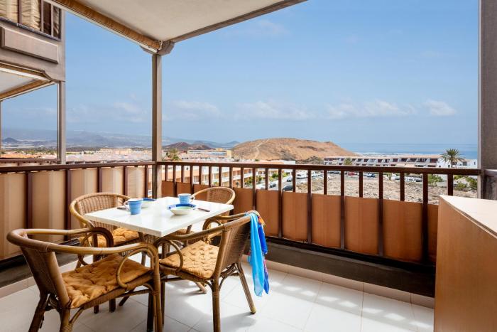 Tranquilidad frente al mar by CABANA Rentals