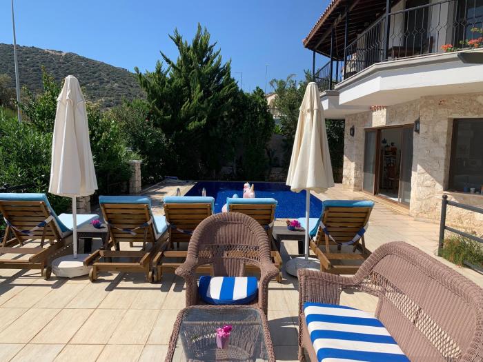 Villa lady Detached villa with sea view